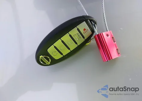 2014 Nissan Pathfinder Platinum из США, поврежденный, VIN 5N1AR2MN3EC666265